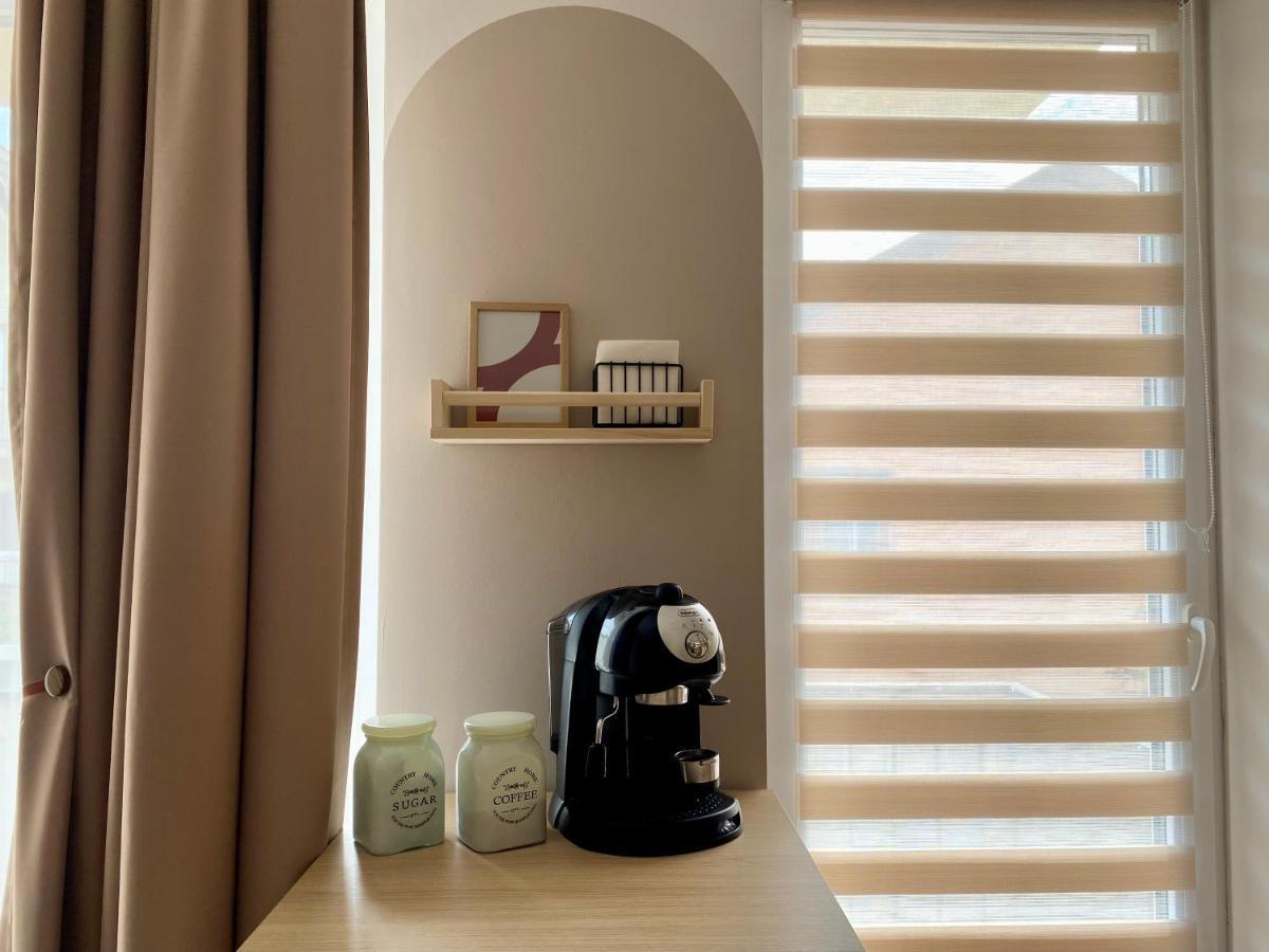 Wanderlust Home Cream, Rasnov Apt For 4, Wifi And Free Parking Εξωτερικό φωτογραφία